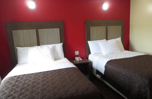 Brick Hotel | Brick Motor Inn