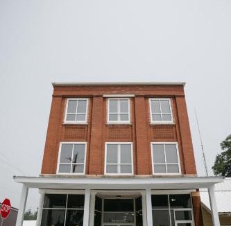 Camp Point Hotel | Bricktown Inn
