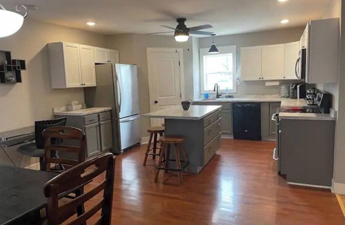 Mattoon House | Brickway Retreat