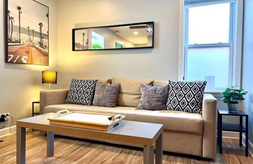 Bridgeport Apartment | Bridgeport Place - free parking, McCormick Place-Sox Park