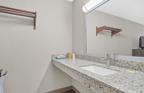 Bridgeview Hotel | Bridgeview Inn Chicago Area