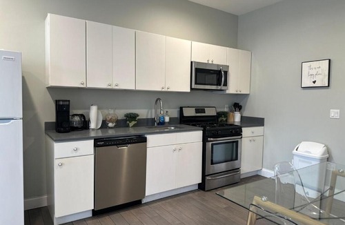 Albany Apartment | Bright & Airy 1 BDRM Private Apt