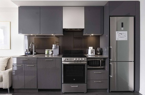 Garden District Hotel | Bright & Modern 2BR in the Heart of Toronto