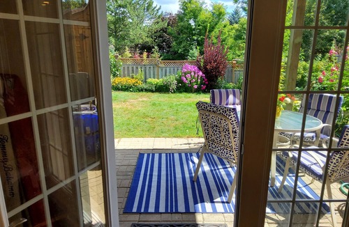 Rosemount House | BRIGHT SUITE: 2 BDRMS - PATIO/BACK YARD, PARK/GRAND RIVER WALKING TRAILS
