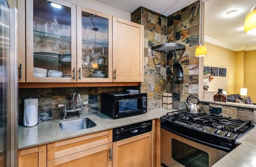 Gold Coast Apartment | Brownstone, 2 entire units Gold Coast