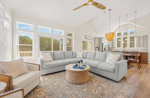 Corolla House | Bubbles Up: Private Pool, Hot Tub, Currituck Club Resort