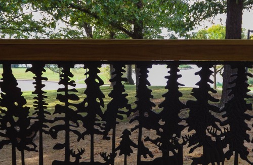 Whittington Cabin | Buck Cabin is a Fully Furnished Lake Side Cabin on Rend Lake Comfortable for all