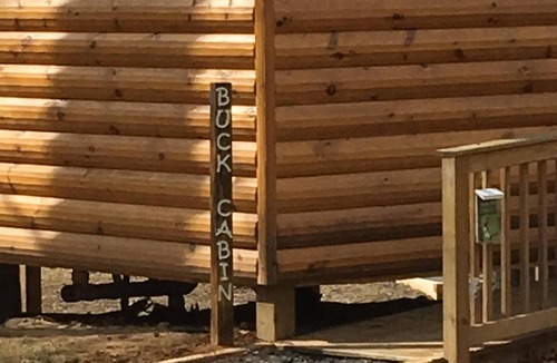 Whittington Cabin | Buck Cabin is a Fully Furnished Lake Side Cabin on Rend Lake Comfortable for all