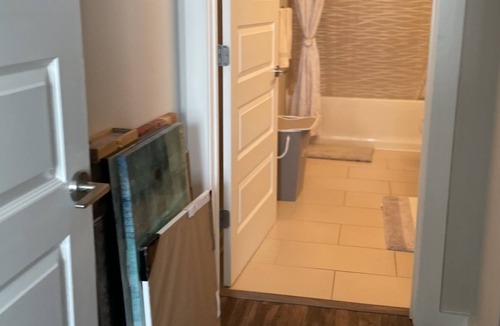 Fox Valley Condo | Buckhead 2 bedroom 2 bathroom Condo 420 friendly