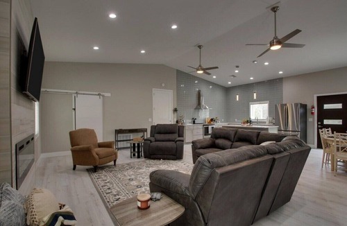 Mount Sterling House | Buckhorn Barndo &Nature Retreat-near SiloamSprings