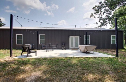 Mount Sterling House | Buckhorn Barndo &Nature Retreat-near SiloamSprings