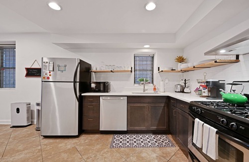 Wicker Park Condo | Bucktown Condo Just Two Blocks from the L by AllSet Turnover