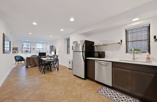 Wicker Park Condo | Bucktown Condo Just Two Blocks from the L by AllSet Turnover
