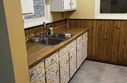Decatur House | Budget Friendly, long terms welcome, Decatur central