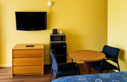 Mitchell Hotel | Budget Motel Granite City/St Louis Area