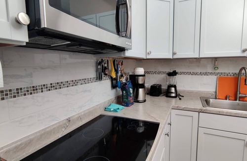 North Lawndale Apartment | Cómodo departamento entrada autónoma, A 5 minutos de la ciudad de chicago.