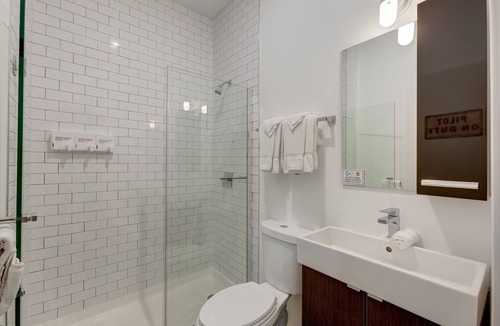 River West Apartment | Cabin 104 by 747 Lofts