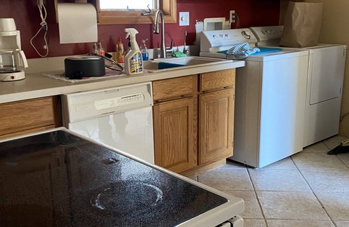 Scheller House | Cabin on Lake Minutes from Rend Lake