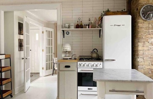 Geneva House | Campbell Street Cottage
