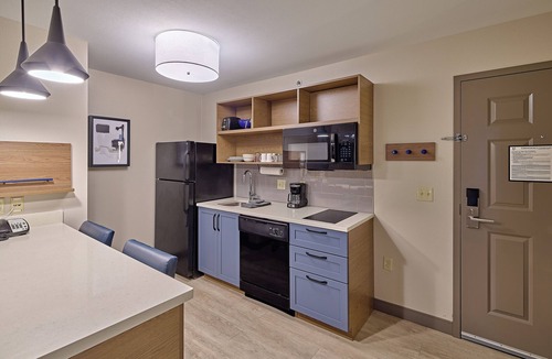 Orange Prairie Hotel | Candlewood Suites Grand Prairie by IHG