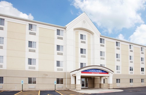 O'Fallon Hotel | Candlewood Suites O Fallon, an IHG Hotel