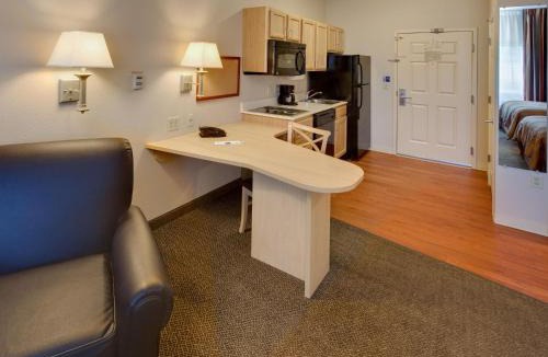 Orange Prairie Hotel | Candlewood Suites - Peoria at Grand Prairie by IHG