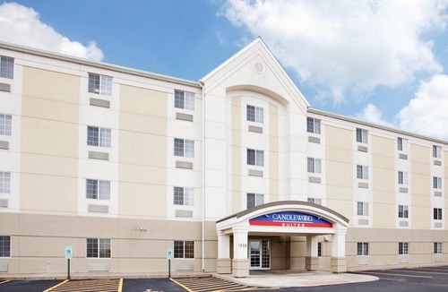 O'Fallon Hotel | Candlewood Suites Ofallon, Il - St. Louis Area, an IHG Hotel