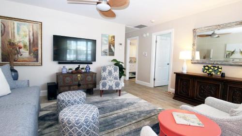 Village Green House | Captains Quarters
