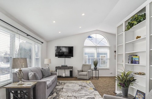 Carol Stream House | Carol Stream Rental