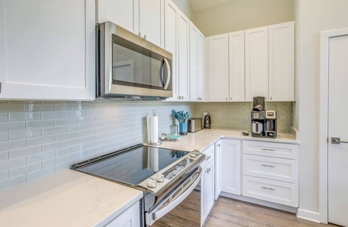 North Carolina Coast Apartment | Carolina Beach Vacation Home Near Boardwalk