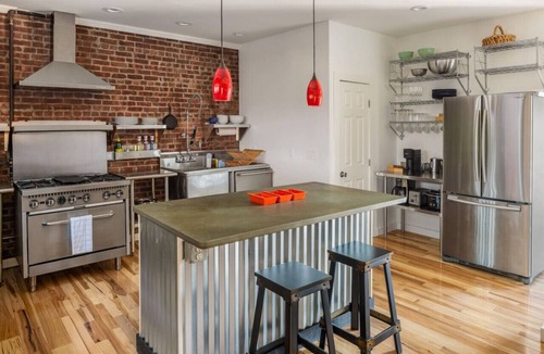 Catskill House | Catskill Cottage Walk to Downtown & River Views