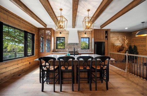 Elizabeth Cabin | Cedar Cove Cabin, Private Beach near Galena