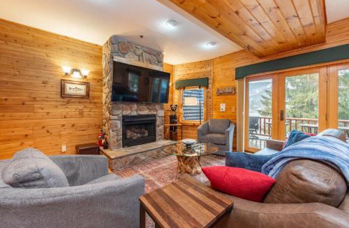 McHenry House | Cedar Shores Villa #06