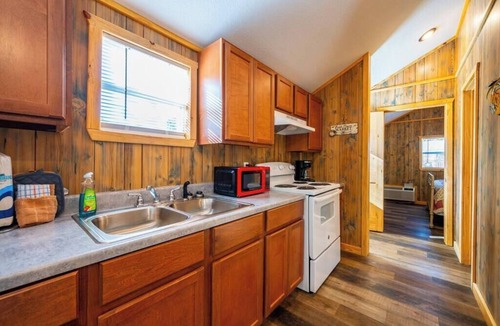 Broken Bow Cabin | Cedar: Sleeps 3, Tiny Cabin, Pets, Near Park/Lake