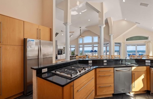 Pine Island House | Celestial Seasuns | Oceanfront | Private Pool, Hot Tub | Corolla