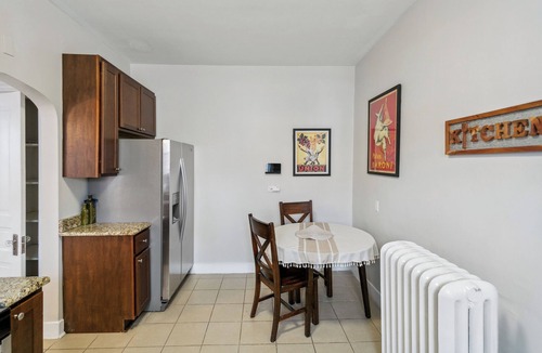 Libertyville Apartment | Centrally Located near downtown Libertyville