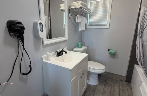 Chaplin Hotel | Chaplin Inn & Suites