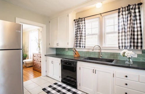 Morton House | Charm on Clifton