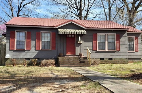 West Point House | Charming 1940s Bungalow Cozy Vibes & Vintage Style