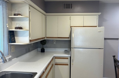 Edwardsville House | Charming 1BR Near Historic Downtown Edwardsville & SIUE