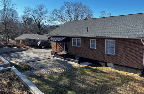 Cave Spring Apartment | Charming 2-bed private suite at The House on the Hill in marvelous Cave Spring