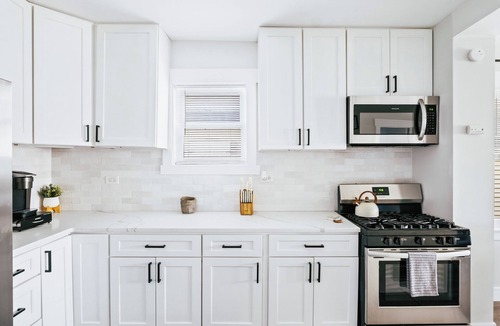 Chicago Condo | Charming 2-bedroom condo in marvelous Chicago