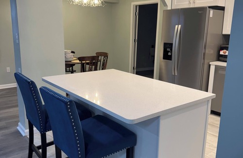Springdale House | Charming 2-bedroom house with AC, WiFi in tranquil Springdale