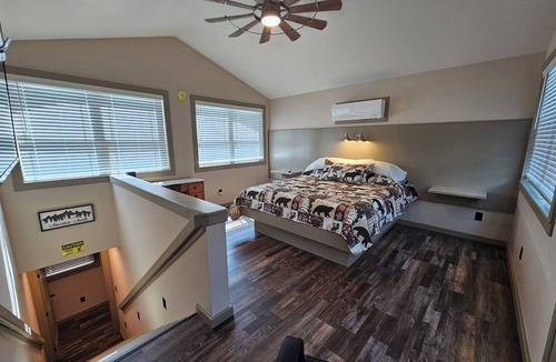 LaFayette Cabin | Charming 2-bedroom lodge with AC in LaFayette perfect for relaxing