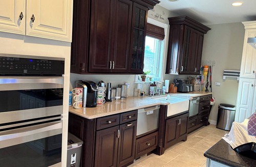 Evergreen Park House | Charming 3-bedroom house in serene and lovely Evergreen Park. WiFi/AC