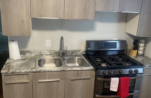 East Beverly Apartment | Charming 3-bedroom apartment in superb Chicago with WiFi