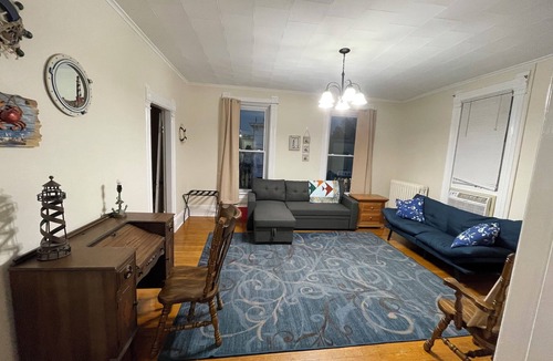 Nauvoo Apartment | Charming 3-bedroom apartment with WiFi, AC in welcoming Historic Nauvoo.