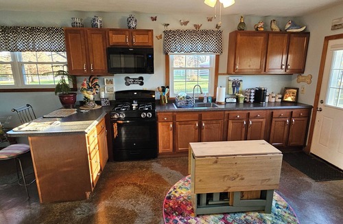Cornland Cottage | Charming 3-bedroom cottage with WiFi and AC in fantastic Riverton