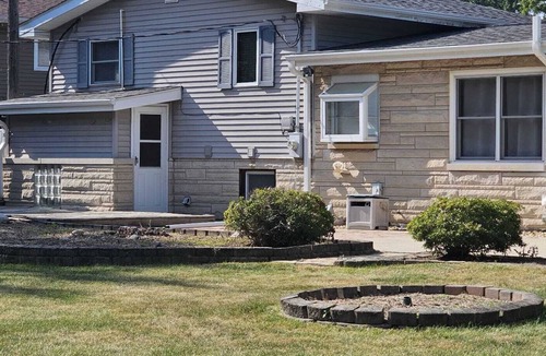 Plainfield House | Charming 3-bedroom house in fantastic Plainfield, 10 min to Naperville