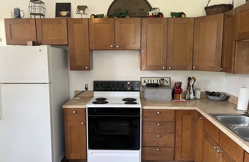 Winchester House | Charming 3-bedroom house in Winchester with WiFi and AC